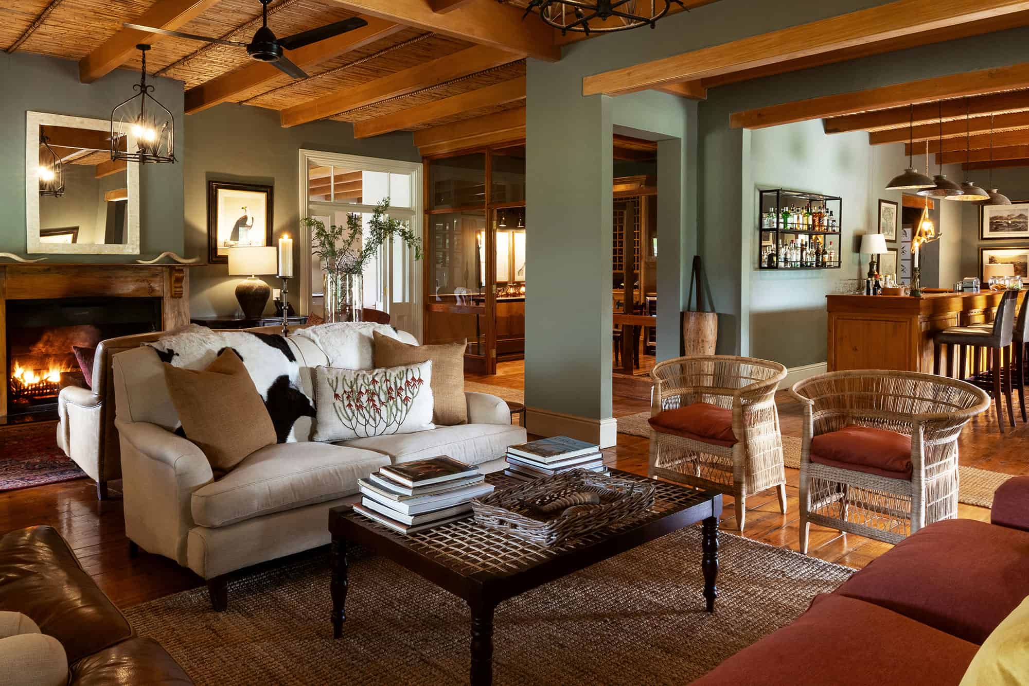 Samara-Karoo-Lodge-living-room-Maike-McNeill-4